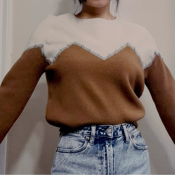 Print sweater with zigzag detail - Picture 1 of 4